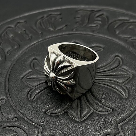 Chrome Hearts Three-Dimensional Cross Flower Wide Ring - Picture 8 of 9